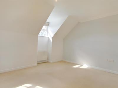 Property image 7 of home to let in Hadleigh Close, Shenley